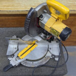 DEWALT 10-Inch Compound Miter Saw (DW713)