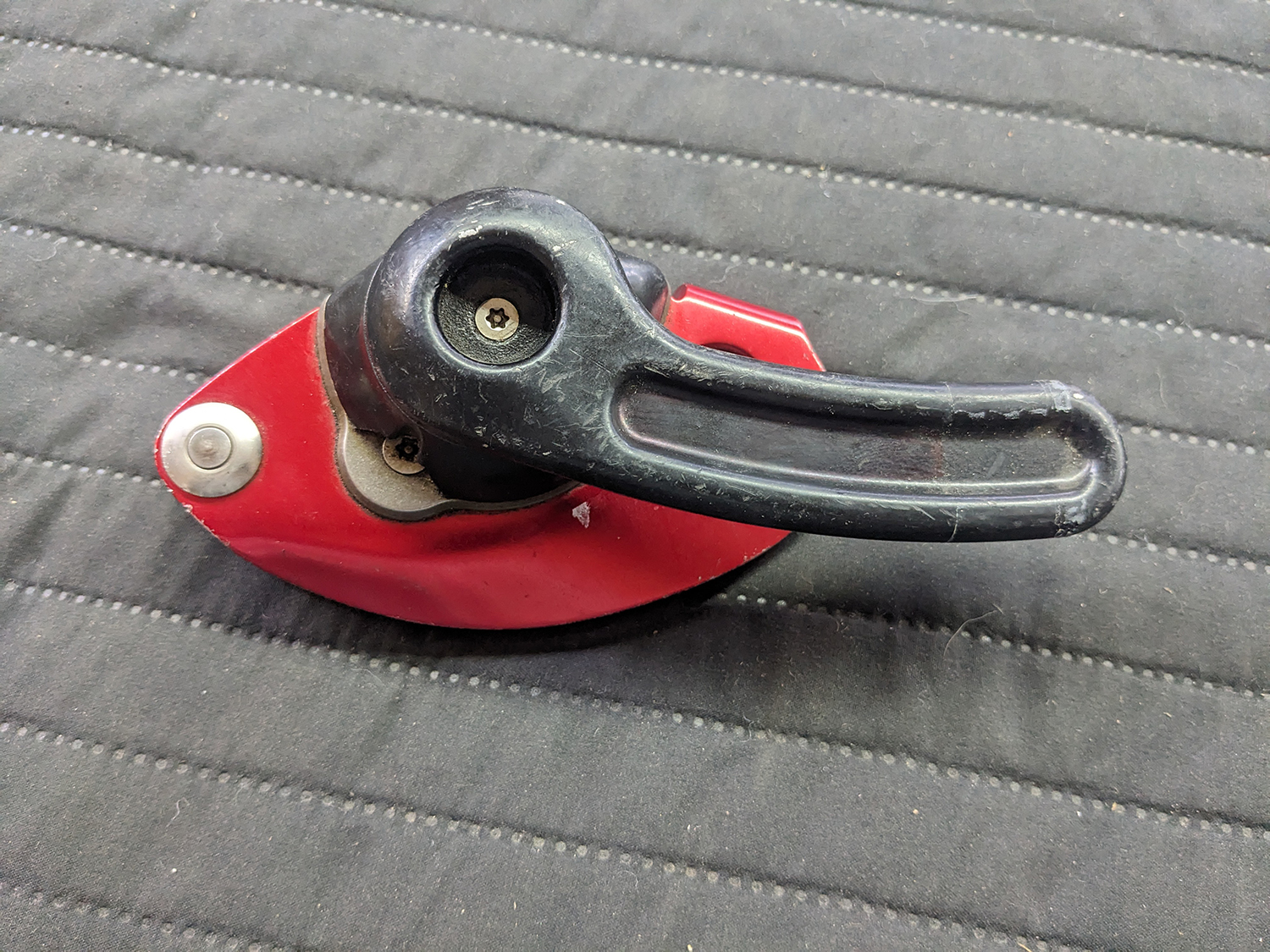 ISC descender (2)