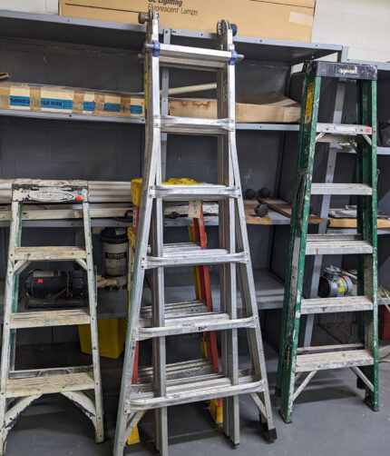 Werner MT-26 Multi Position  5 in 1  Pro 26 ft. Reach Aluminum Adjustable Multi Position Ladder, 375 lb. Load Capacity Type IAA Duty